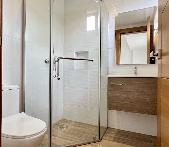 foto de baño moderno con hermoso diseño