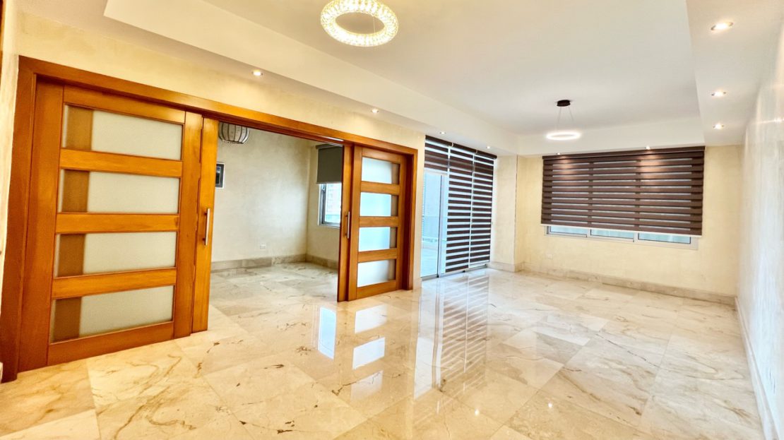 Piantini Santo Domingo se vende apartamento